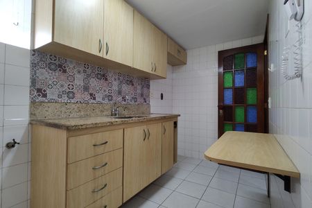 Apartamento para alugar com 72m², 2 quartos e 1 vaga Apartamento para alugar com 72m², 2 quartos e 1 vagaCozinha - Armários