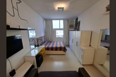 Sala/Quarto  de apartamento para alugar com 1 quarto, 29m² em Botafogo, Rio de Janeiro