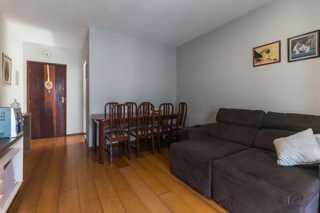 Apartamento para alugar com 96m², 3 quartos e 2 vagas Apartamento para alugar com 96m², 3 quartos e 2 vagasSala
