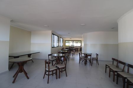 Apartamento à venda com 57m², 2 quartos e 1 vagaSalão para festas