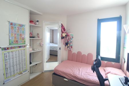 Apartamento à venda com 57m², 2 quartos e 1 vagaQuarto 2