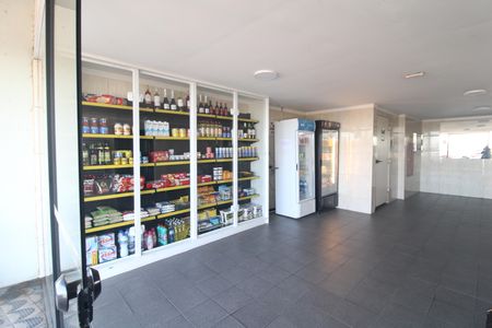 Apartamento à venda com 57m², 2 quartos e 1 vagaMercadinho