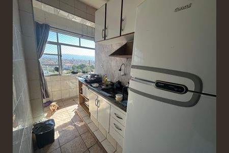 Cozinha de apartamento para alugar com 2 quartos, 60m² em Centro, São Vicente