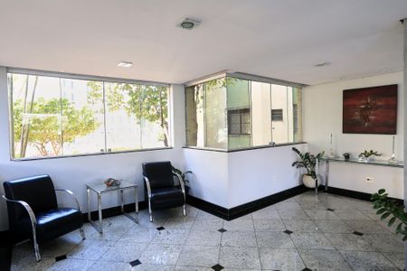 Apartamento para alugar com 60m², 2 quartos e 1 vaga Apartamento para alugar com 60m², 2 quartos e 1 vagaHall