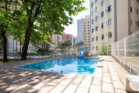 Apartamento para alugar com 60m², 2 quartos e 1 vaga Apartamento para alugar com 60m², 2 quartos e 1 vagaÁrea comum - Piscina
