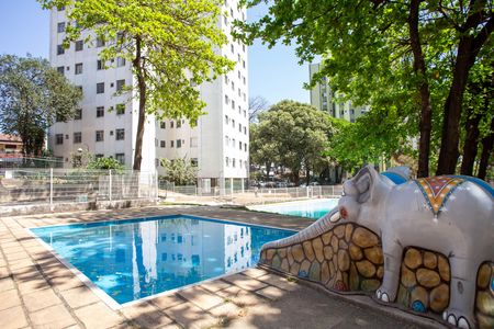 Apartamento para alugar com 60m², 2 quartos e 1 vaga Apartamento para alugar com 60m², 2 quartos e 1 vagaÁrea comum - Piscina