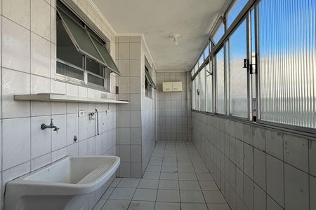 Apartamento para alugar com 200m², 3 quartos e 2 vagas Apartamento para alugar com 200m², 3 quartos e 2 vagasÁrea de Serviço
