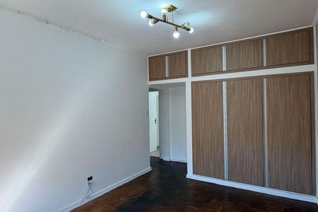Apartamento para alugar com 200m², 3 quartos e 2 vagas Apartamento para alugar com 200m², 3 quartos e 2 vagasSuite