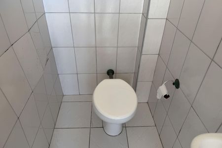 Apartamento para alugar com 200m², 3 quartos e 2 vagas Apartamento para alugar com 200m², 3 quartos e 2 vagasBanheiro de serviço