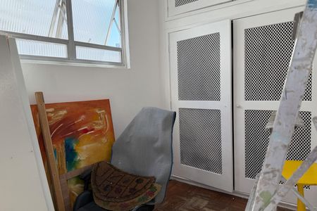Quarto de Serviço de apartamento para alugar com 3 quartos, 200m² em Gonzaga, Santos