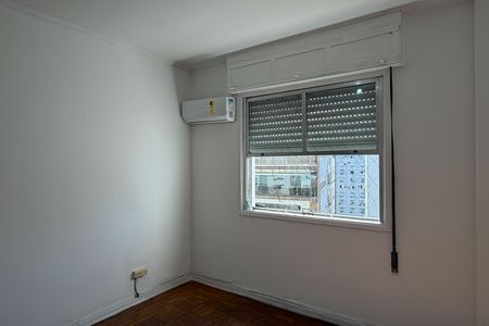 Quarto 1 de apartamento para alugar com 3 quartos, 200m² em Gonzaga, Santos