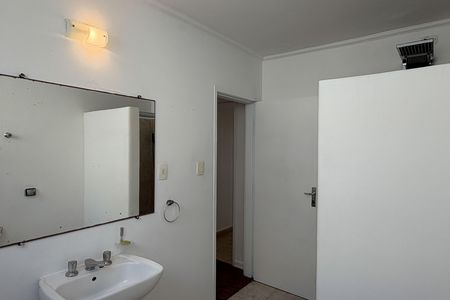 Apartamento para alugar com 200m², 3 quartos e 2 vagas Apartamento para alugar com 200m², 3 quartos e 2 vagasBanheiro da Suíte
