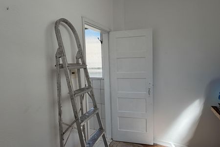 Quarto de Serviço de apartamento para alugar com 3 quartos, 200m² em Gonzaga, Santos