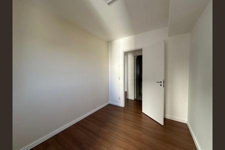 Quarto de apartamento para alugar com 2 quartos, 72m² em Bethaville I, Barueri