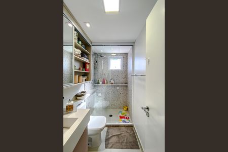Apartamento à venda com 84m², 2 quartos e 2 vagas Apartamento à venda com 84m², 2 quartos e 2 vagasBanheiro da Suíte