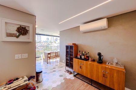 Apartamento à venda com 84m², 2 quartos e 2 vagas Apartamento à venda com 84m², 2 quartos e 2 vagasSala