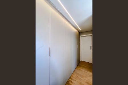 Apartamento à venda com 84m², 2 quartos e 2 vagas Apartamento à venda com 84m², 2 quartos e 2 vagasQuarto 1 - Suíte