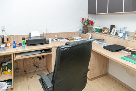 Casa à venda com 800m², 4 quartos e 5 vagasQuarto 2