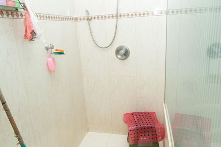 Casa à venda com 800m², 4 quartos e 5 vagasBanheiro 2