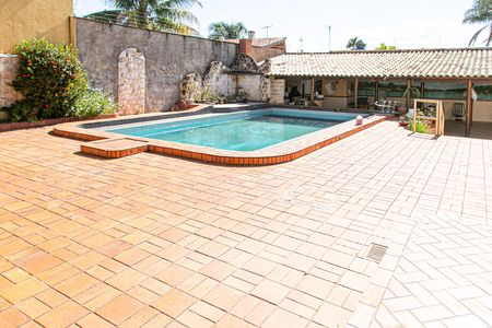 Casa à venda com 800m², 4 quartos e 5 vagasÁrea Externa