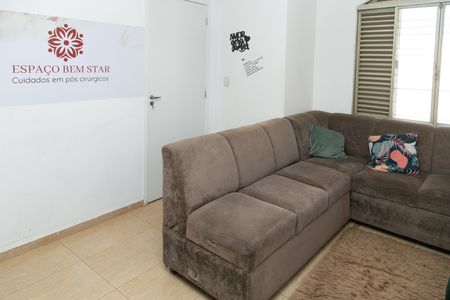 Sala de casa à venda com 4 quartos, 800m² em Elísio Campos, Goiânia