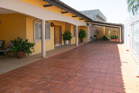 Casa à venda com 800m², 4 quartos e 5 vagasÁrea Externa