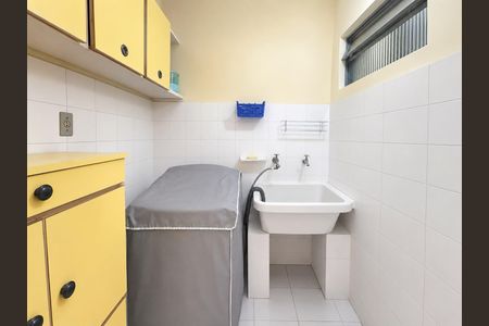 Área de Serviço de casa à venda com 2 quartos, 138m² em Jardim D’abril, Osasco