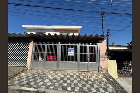 Fachada  de casa à venda com 2 quartos, 138m² em Jardim D’abril, Osasco
