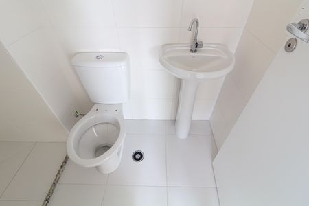 Apartamento à venda com 32m², 2 quartos e sem vaga Apartamento à venda com 32m², 2 quartos e sem vagaBanheiro