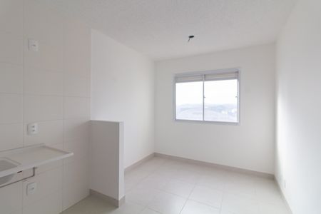Apartamento à venda com 32m², 2 quartos e sem vaga Apartamento à venda com 32m², 2 quartos e sem vagaSala/Cozinha