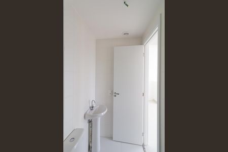 Banheiro de apartamento à venda com 2 quartos, 32m² em Fazenda Aricanduva, São Paulo