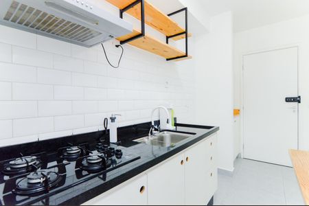 Cozinha  de apartamento à venda com 2 quartos, 43m² em Vila Itapegica, Guarulhos
