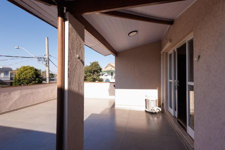 Casa de condomínio para alugar com 265m², 3 quartos e 2 vagas Casa de condomínio para alugar com 265m², 3 quartos e 2 vagasVaranda da Suíte