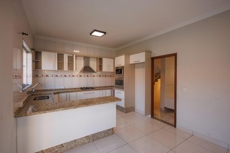 Casa de condomínio para alugar com 265m², 3 quartos e 2 vagas Casa de condomínio para alugar com 265m², 3 quartos e 2 vagasCozinha