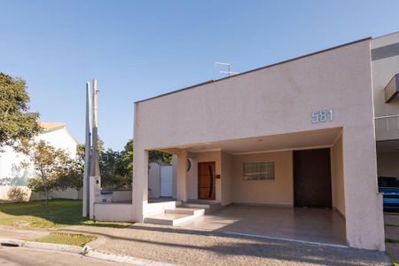 Casa de condomínio para alugar com 265m², 3 quartos e 2 vagas Casa de condomínio para alugar com 265m², 3 quartos e 2 vagasFachada da Casa