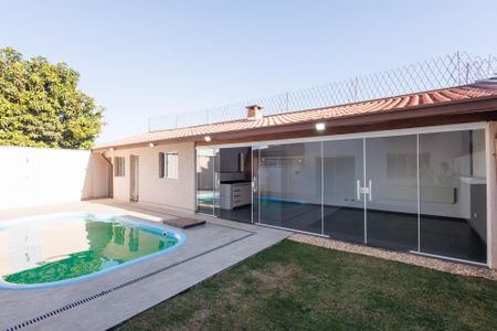 Casa de condomínio para alugar com 265m², 3 quartos e 2 vagas Casa de condomínio para alugar com 265m², 3 quartos e 2 vagasQuintal