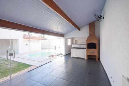 Casa de condomínio para alugar com 265m², 3 quartos e 2 vagas Casa de condomínio para alugar com 265m², 3 quartos e 2 vagasÁrea Gourmet