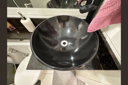 Apartamento para alugar com 55m², 3 quartos e 1 vaga Apartamento para alugar com 55m², 3 quartos e 1 vagaBanheiro Social