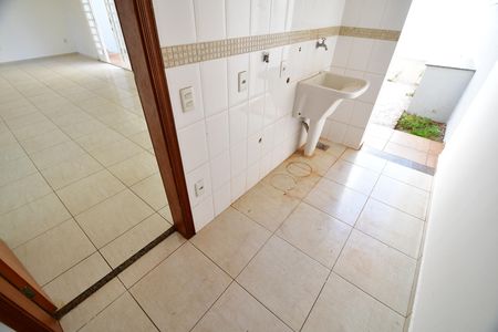 Casa para alugar com 200m², 5 quartos e 3 vagasÁrea de Serviço