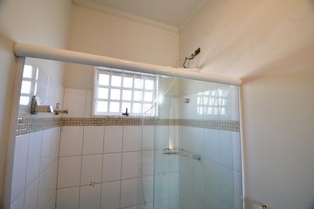 Casa para alugar com 200m², 5 quartos e 3 vagasBanheiro Suíte