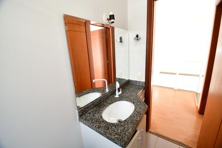 Casa para alugar com 200m², 5 quartos e 3 vagasBanheiro Social