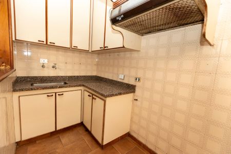 Casa para alugar com 3 quartos, 200m² em Vila Madalena, Campinas