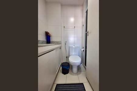 Apartamento à venda com 167m², 3 quartos e 2 vagasBanheiro 1