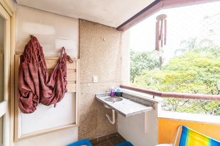 Varanda da sala de apartamento à venda com 2 quartos, 60m² em Cavalhada, Porto Alegre