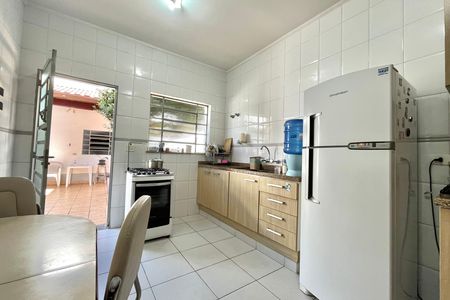 Cozinha de casa à venda com 3 quartos, 275m² em Vila da Saúde, São Paulo