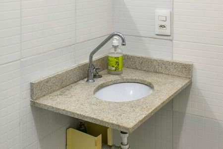 Apartamento para alugar com 50m², 2 quartos e 1 vagaBanheiro 