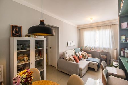 Sala  de apartamento à venda com 2 quartos, 65m² em Centro, Barueri