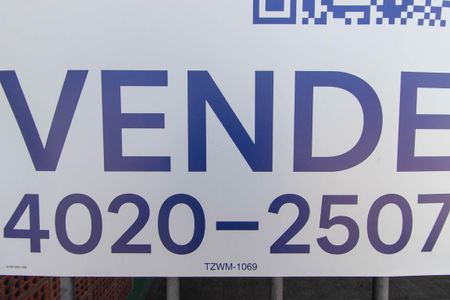 Placa de casa à venda com 4 quartos, 145m² em Vila Nivi, São Paulo