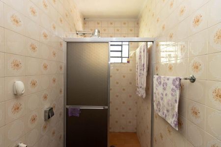 Banheiro da Suíte de casa à venda com 4 quartos, 145m² em Vila Nivi, São Paulo