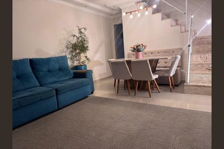 Casa à venda com 200m², 3 quartos e 1 vaga Casa à venda com 200m², 3 quartos e 1 vagaSala
